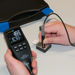 Mesureur de revêtements, avec capteur externe, pour supports ferreux et non ferreux.