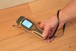 Humidimètre avec et sans contact matériaux de construction, 7.9-99%HR, LEDs couleur - Bluetooth, app Android/iOS