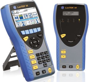Certificateur cuivre et fibre optique, 500MHz, jusqu'à cat 6a / classe EA, rapports sans-fil - livré avec 2 adaptateurs lien permanent Cat6a