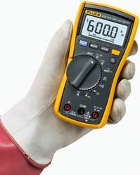 Multimètre numérique portable TRMS; 6000 points; précision de 0.5%